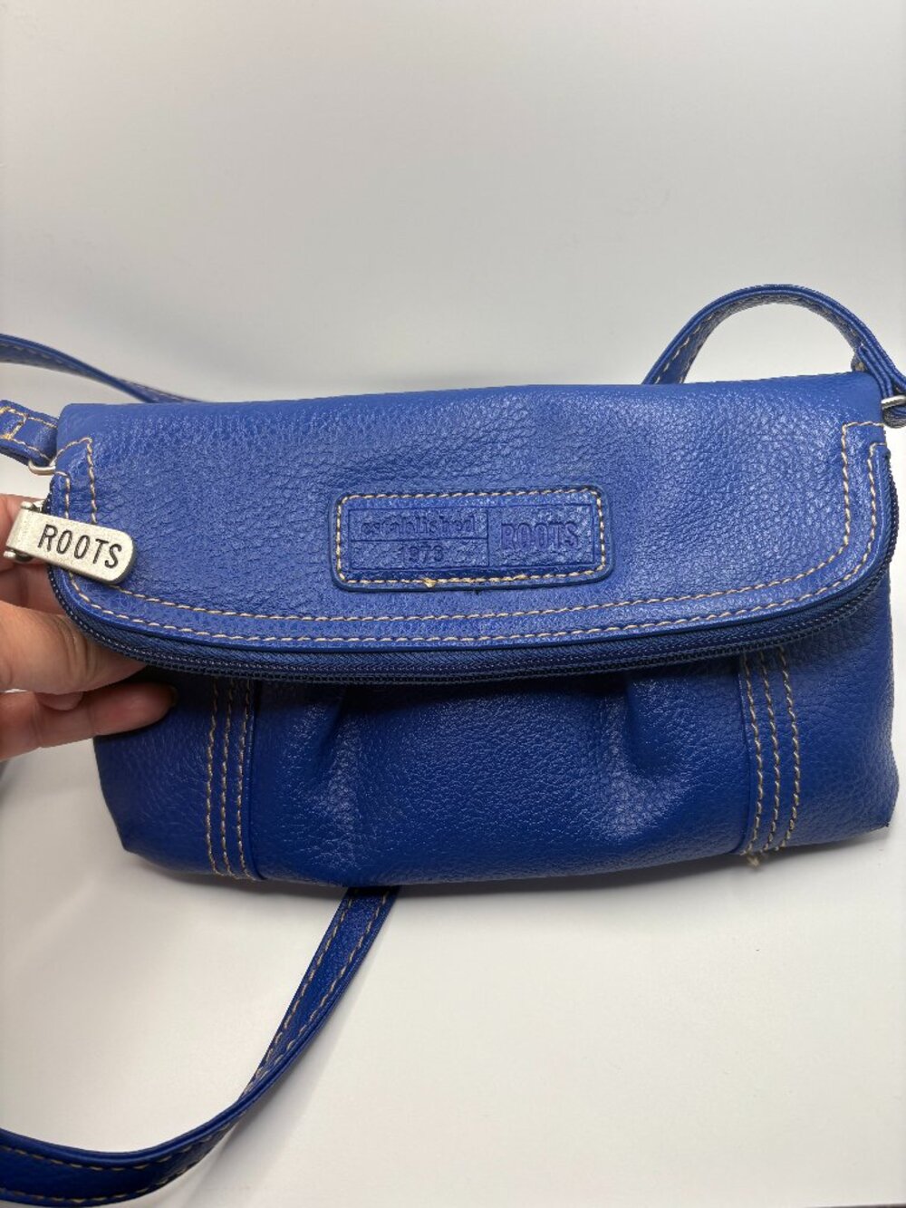 Roots Blue Leather Crossbody Bag Small Purse Adjustable Strap Canada Boho